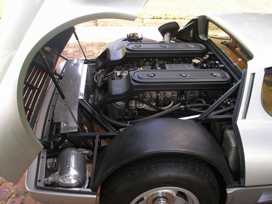  Ferrari 512 BB 1979 года  (фото 13 из 18)